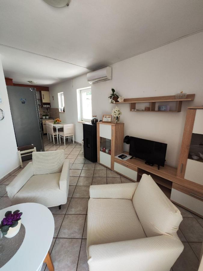 Apartments Snjezana Novi Vinodolski Zewnętrze zdjęcie