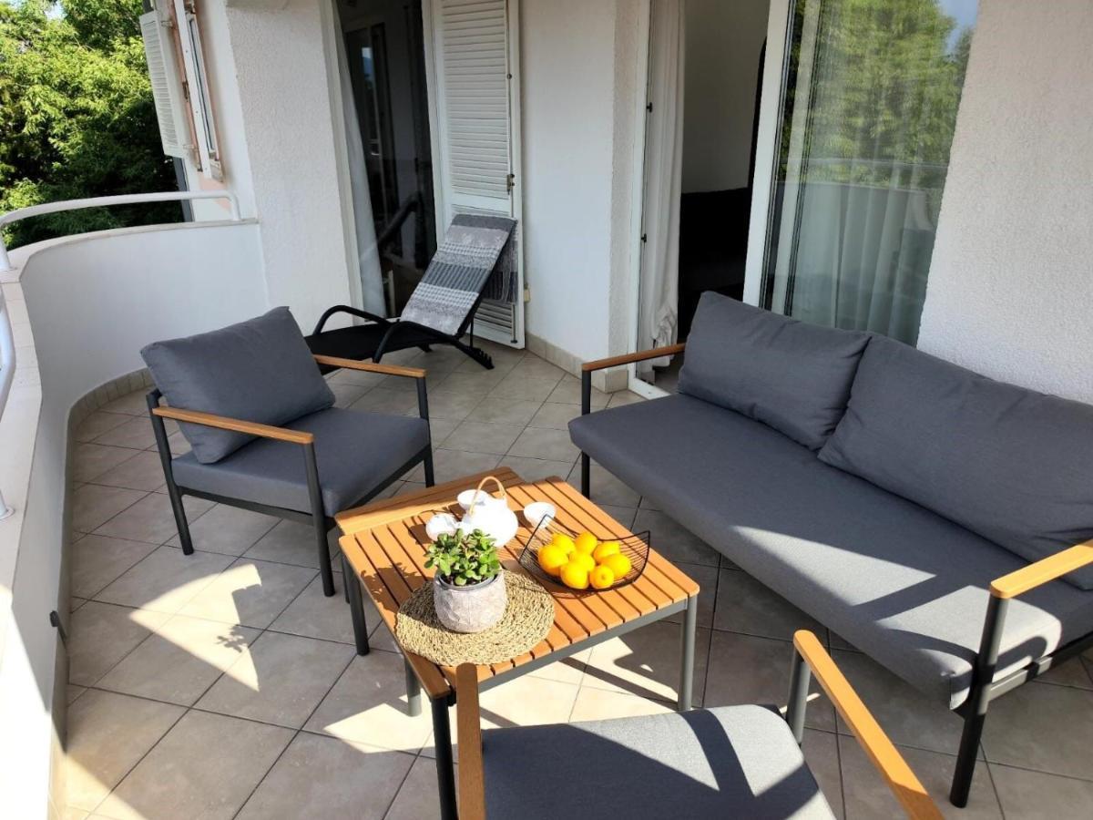 Apartments Snjezana Novi Vinodolski Zewnętrze zdjęcie