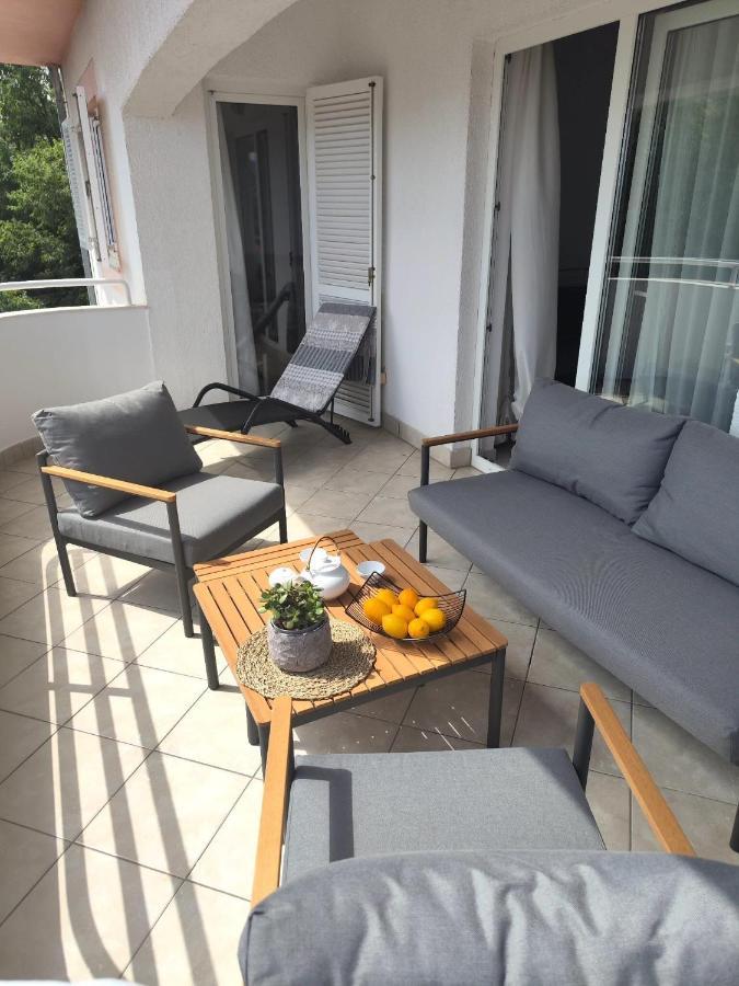 Apartments Snjezana Novi Vinodolski Zewnętrze zdjęcie