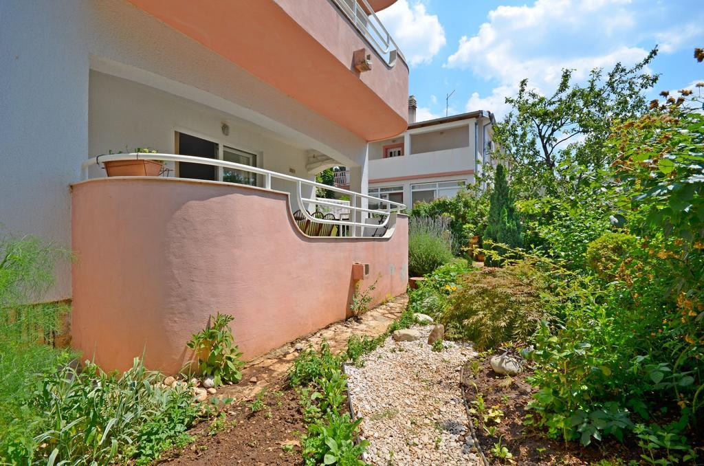 Apartments Snjezana Novi Vinodolski Zewnętrze zdjęcie